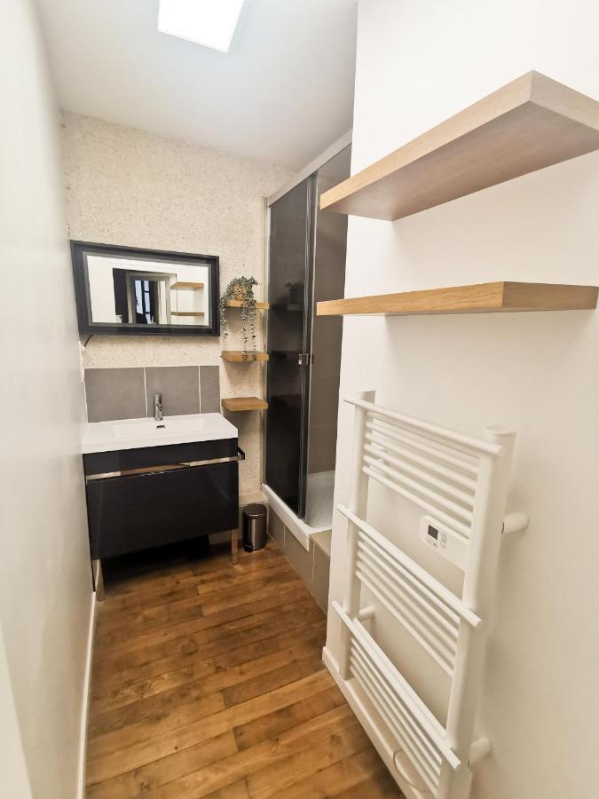 Loft Atypique Au Calme Avec Cour Privative Apartamento Bourges Exterior foto