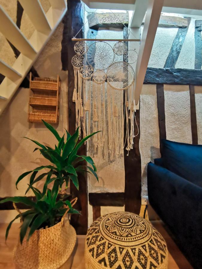 Loft Atypique Au Calme Avec Cour Privative Apartamento Bourges Exterior foto