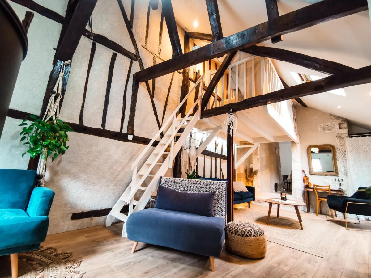 Loft Atypique Au Calme Avec Cour Privative Apartamento Bourges Exterior foto
